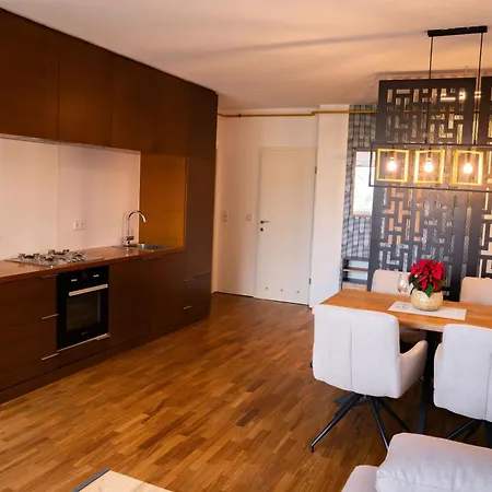 Vista Pohorje Διαμέρισμα *